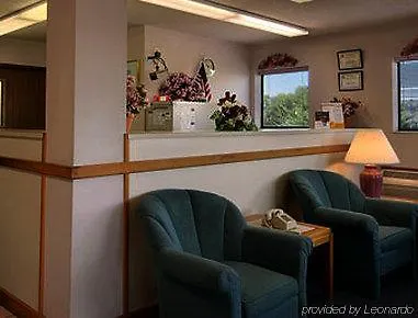 Super 8 By Wyndham Hotel 2*