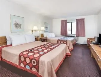 Super 8 By Wyndham Hotel 2*