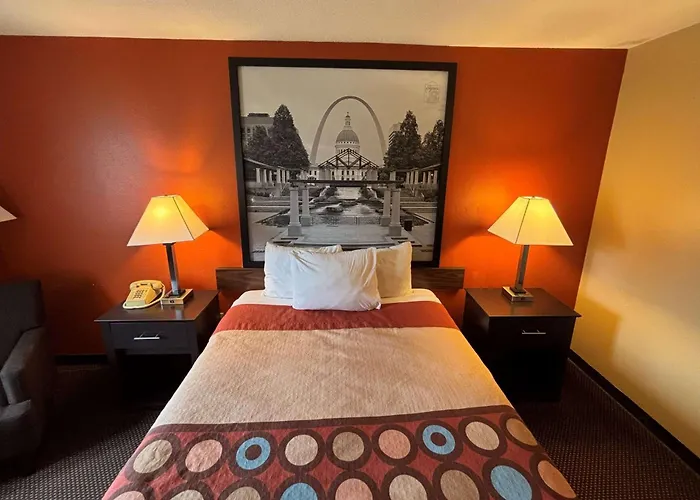 Super 8 By Wyndham Hotel